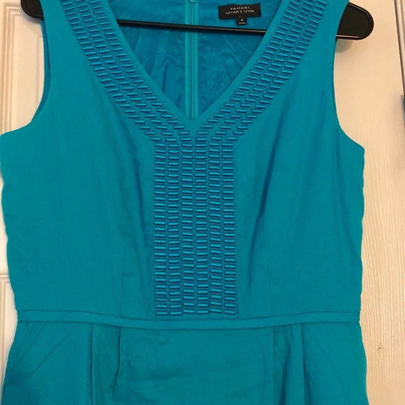 Tahari turquoise linen sheath dress - Picture 2 of 3
